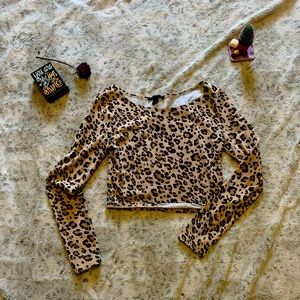 Forever 21 | Classic Leopard Print Crop Top | Size L